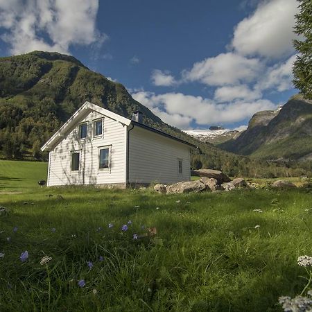 Hansali Holiday Home Fjaerland Kültér fotó